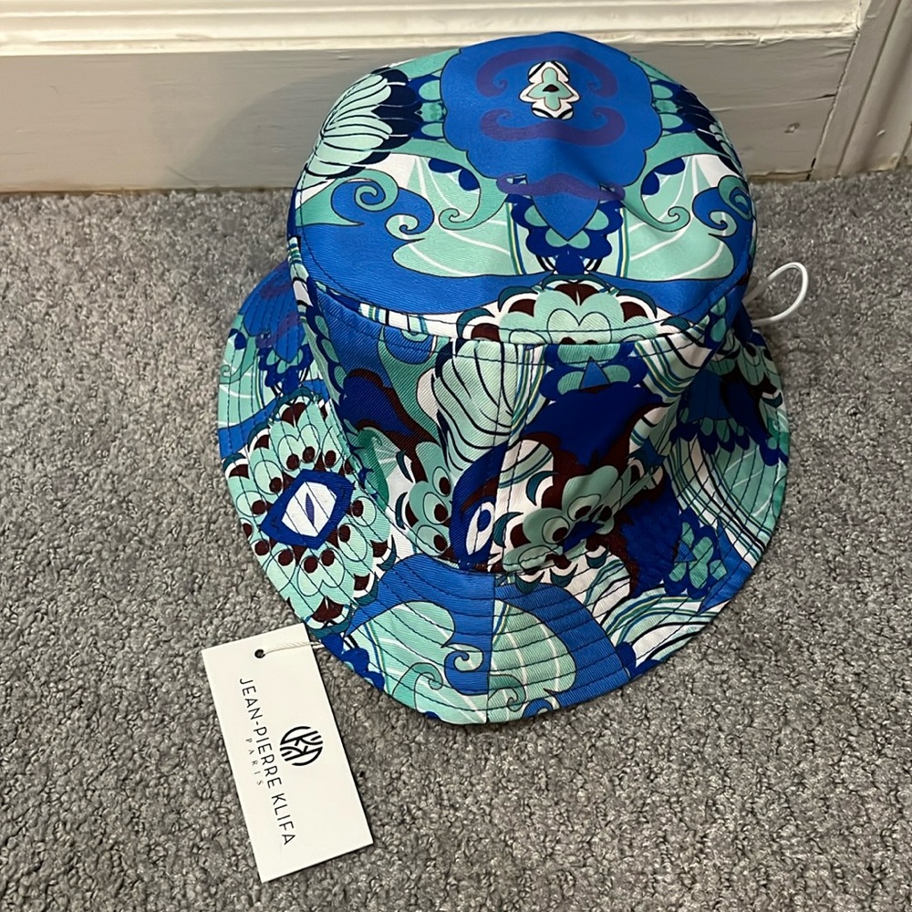NWT Jean Pierre Klifa Paisley Bucket Hat